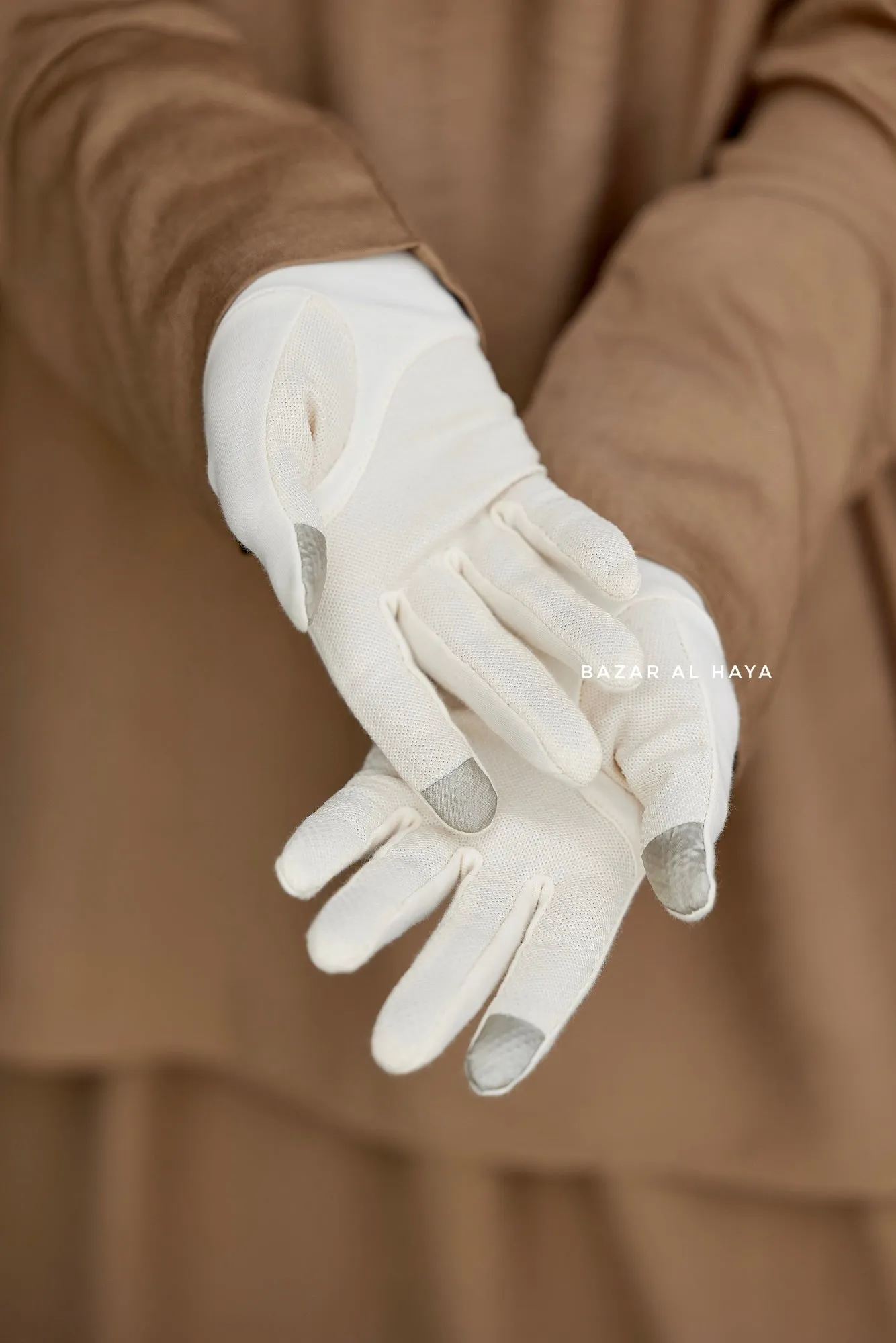 Ivory Plain Touch Screen Gloves - One Size