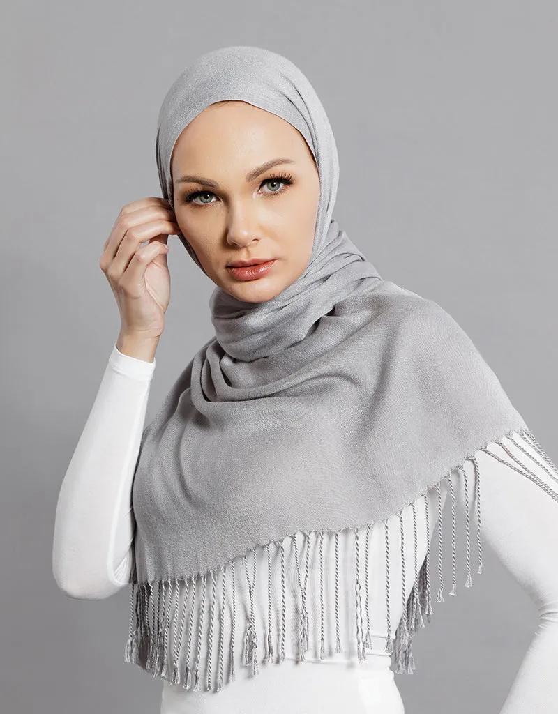 Modelle Twisted Scarves - Shades of Grey