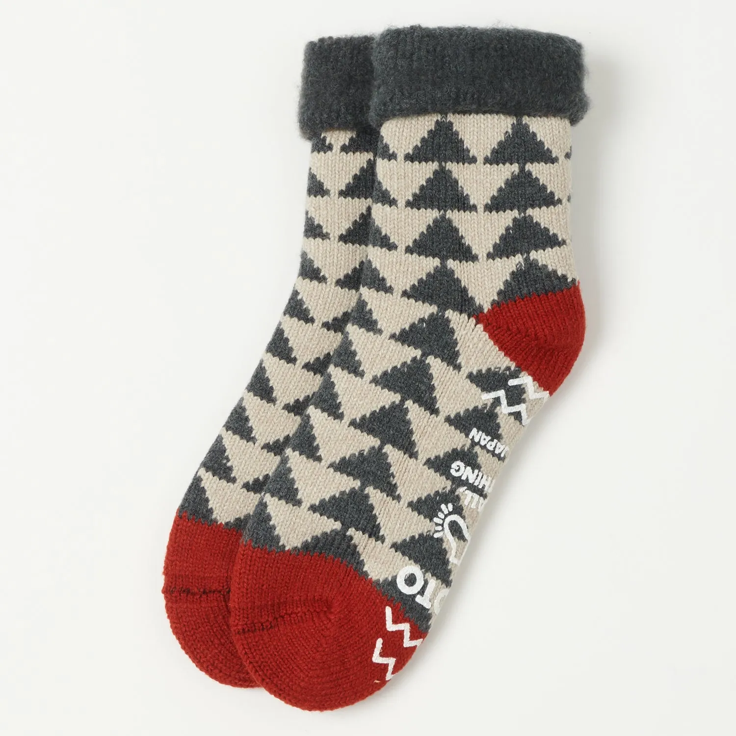 RoToTo Sankaku Comfy Room Sock - Charcoal/Red