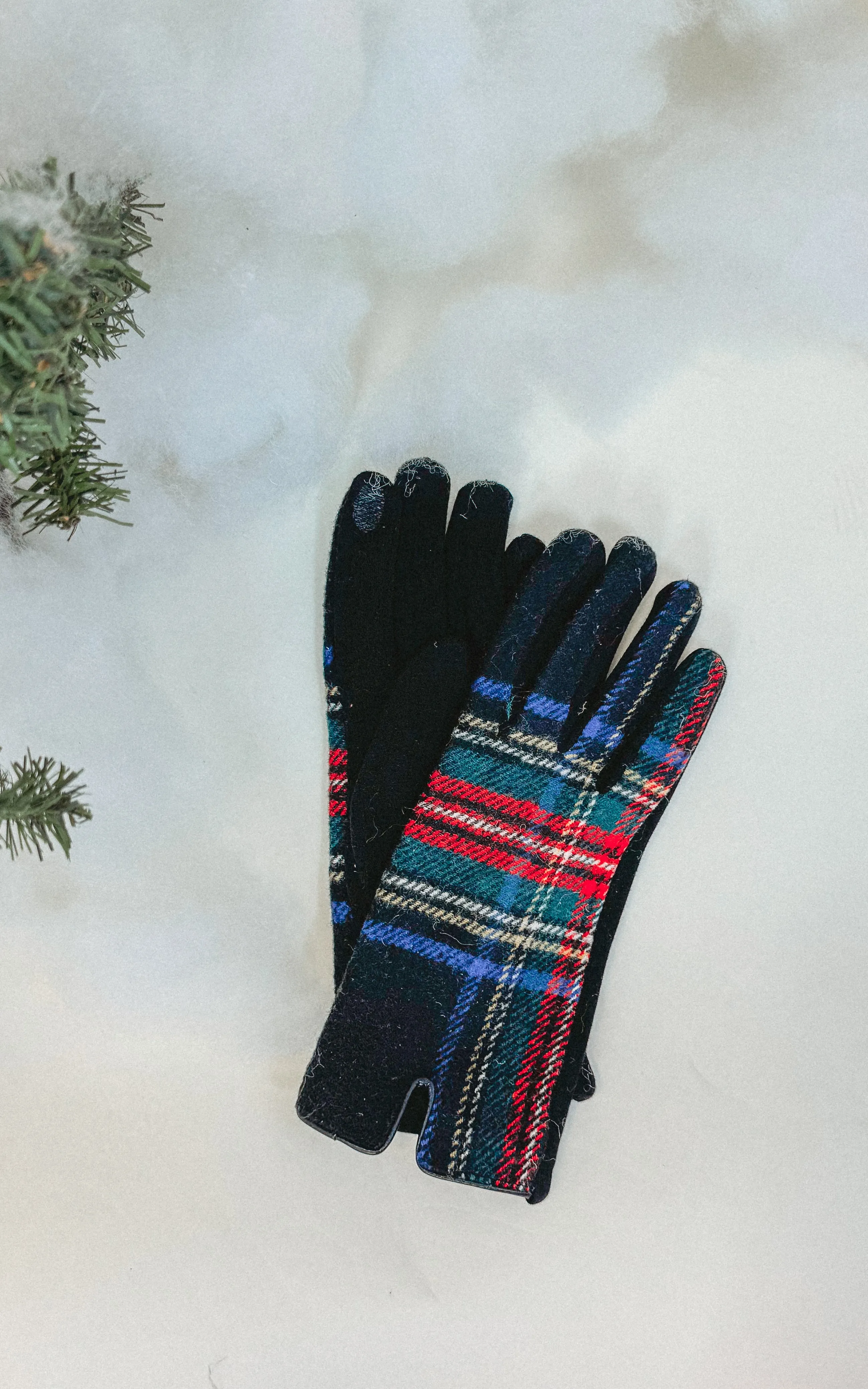 Symmetrical Plaidberry Gloves